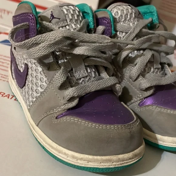 Purple Jordan AJ 1 - Picture 4 of 11